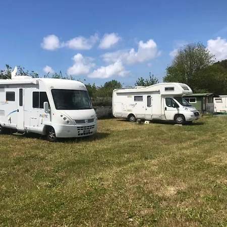 캠프장 Sosta Camper E Roulott L'amour