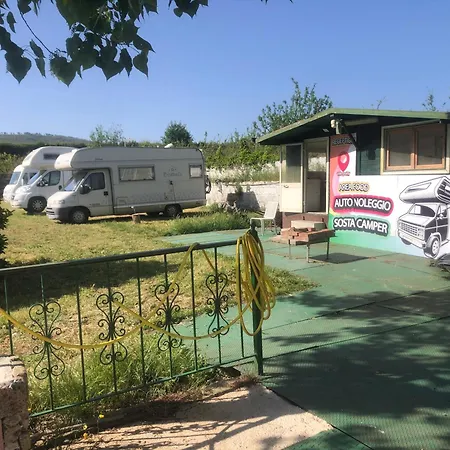 Sosta Camper E Roulott L'amour Campsite